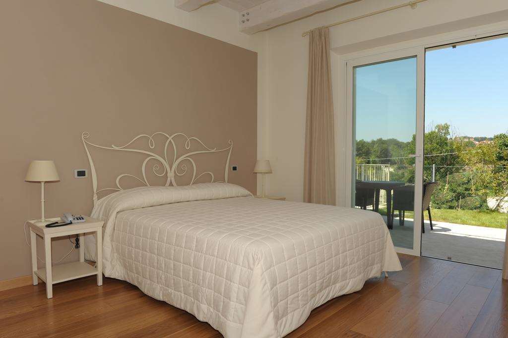 Hotel Giardino Suites And Spa - Numana Værelse billede